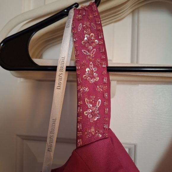 Dress - Picture 2 of 6